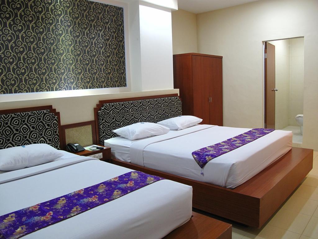 Gaja Hotel Pekanbaru Ngoại thất bức ảnh