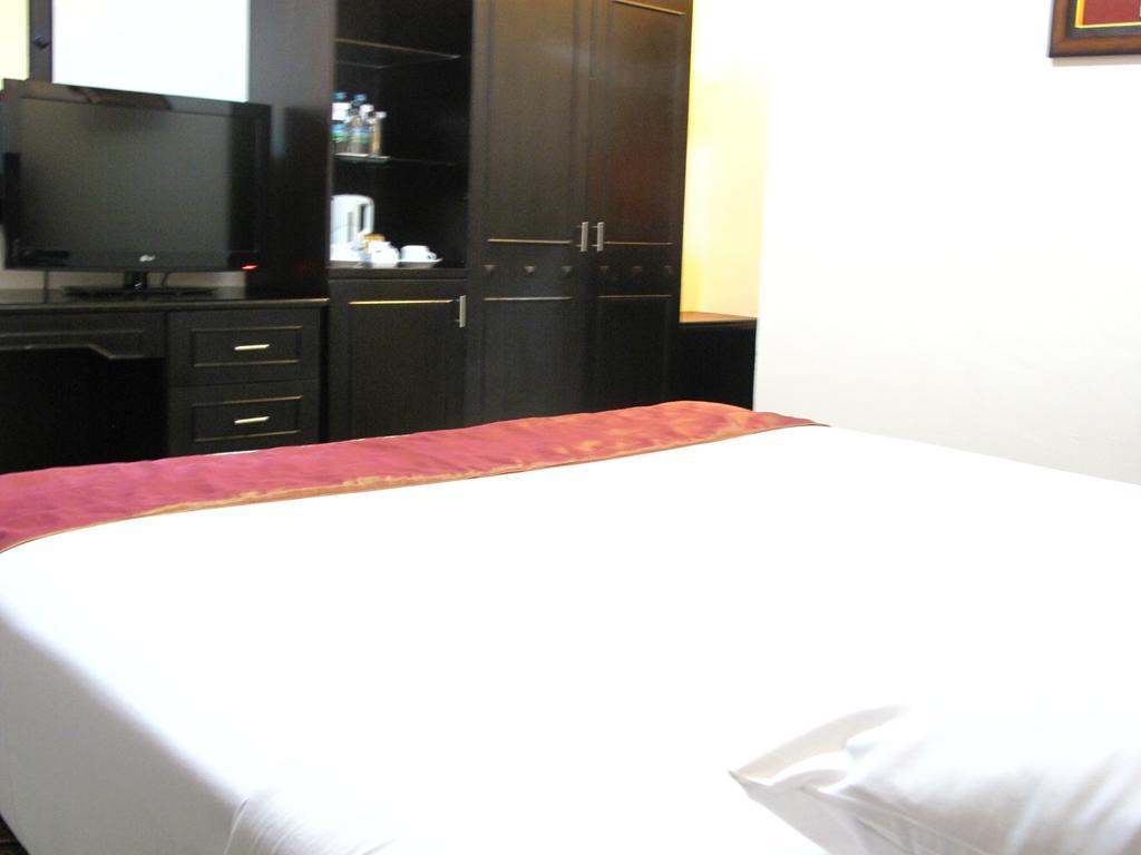 Gaja Hotel Pekanbaru Ngoại thất bức ảnh