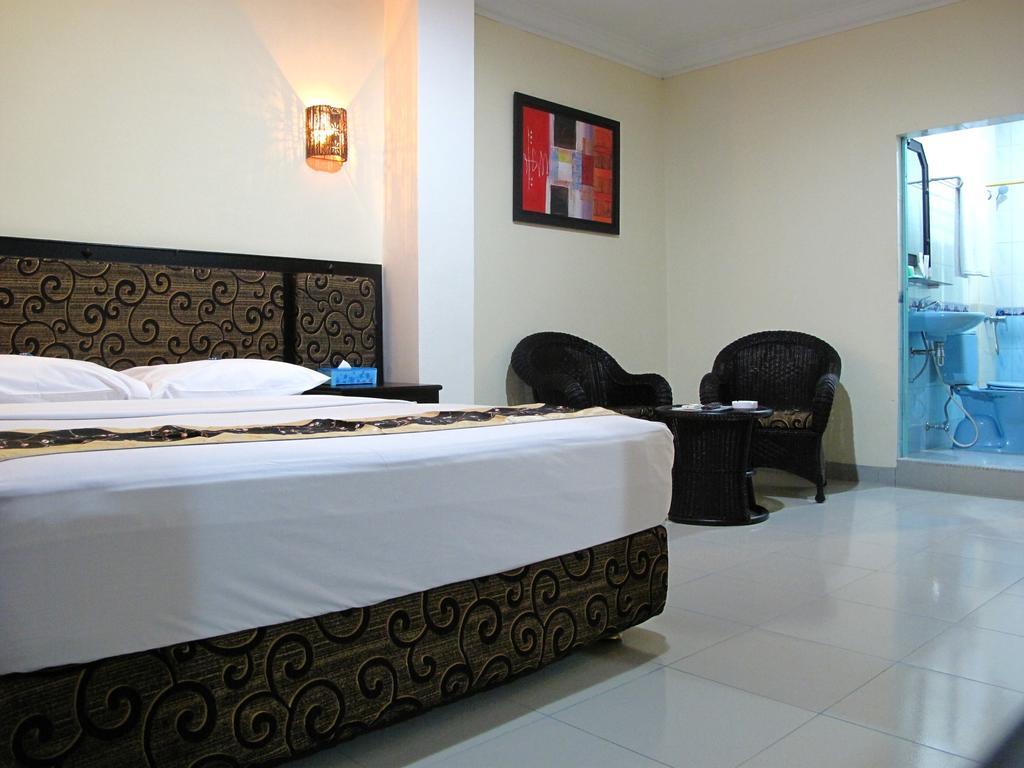 Gaja Hotel Pekanbaru Ngoại thất bức ảnh