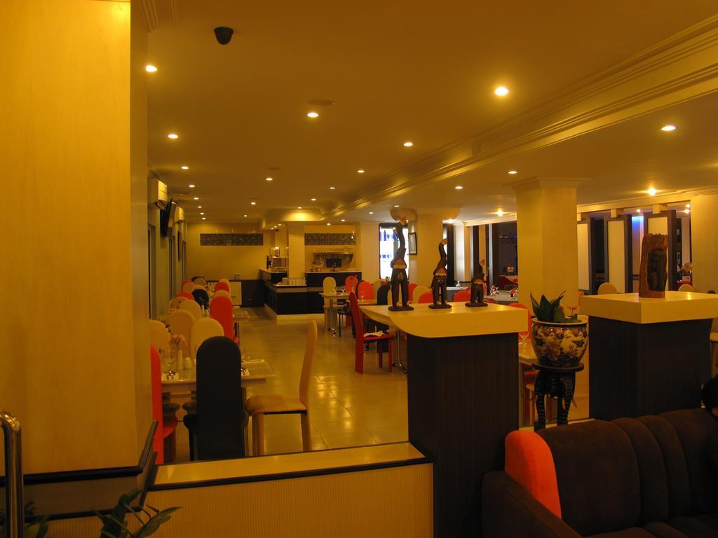 Gaja Hotel Pekanbaru Ngoại thất bức ảnh